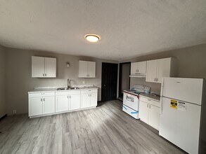 621 Greenfield Ave SW in Canton, OH - Building Photo - Building Photo