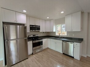 4111 W G St in Bremerton, WA - Building Photo - Building Photo