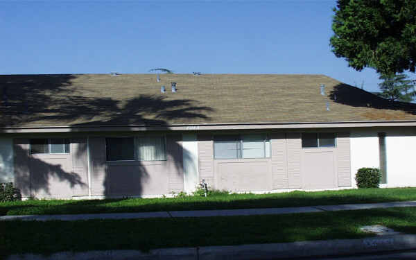 1013 Post St in Redlands, CA - Foto de edificio