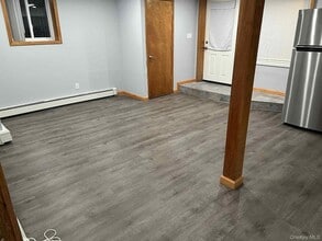 27 Blydenburgh Rd in Centereach, NY - Building Photo - Building Photo