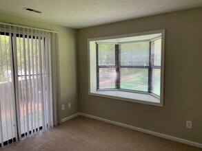 144 Montview Forest Dr in Lynchburg, VA - Building Photo - Building Photo