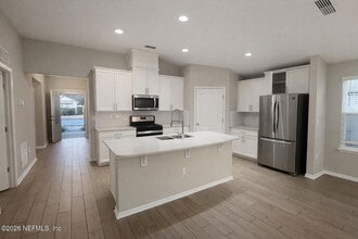 83093 Village Walk in Fernandina Beach, FL - Building Photo - Building Photo