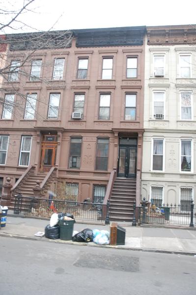 211 Jefferson Ave in Brooklyn, NY - Building Photo