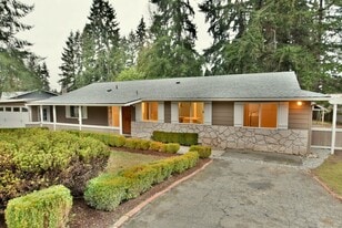 17708 NE 160th Pl in Woodinville, WA - Building Photo