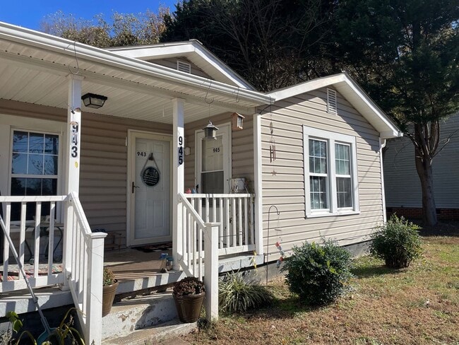 943-945 McDermott St in Asheboro, NC - Building Photo - Building Photo