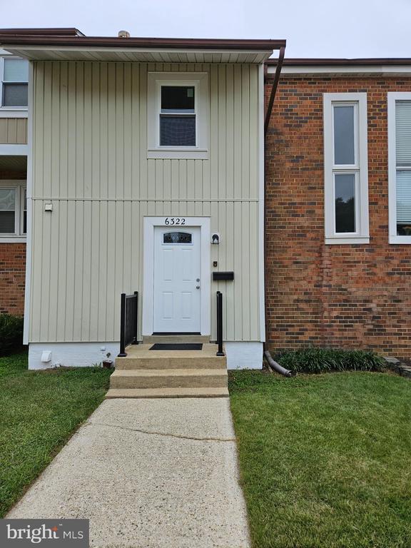 6322 Bentham Ct