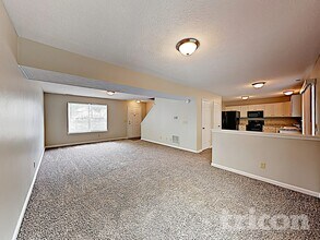 8420 Country Club Blvd in Indianapolis, IN - Building Photo - Building Photo