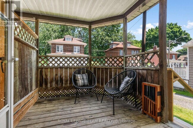 219 James St E in Brockville, ON - Building Photo - Building Photo