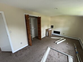 615 Floral Pl, Unit 2 in Babylon, NY - Building Photo - Building Photo