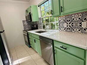 1217 NW 7th Ave in Fort Lauderdale, FL - Building Photo - Building Photo