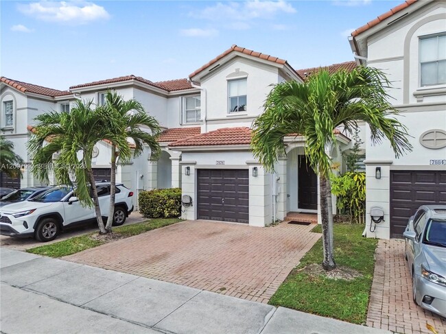7876 NW 109th Path in Miami, FL - Building Photo - Building Photo