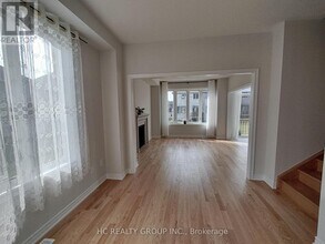 4 Sam Battaglia Cres in Georgina, ON - Building Photo - Building Photo