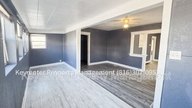 2923 Jackson Ave in Kansas City, MO - Building Photo - Building Photo
