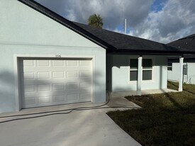 116 Dewitt Ct in Mount Dora, FL - Building Photo