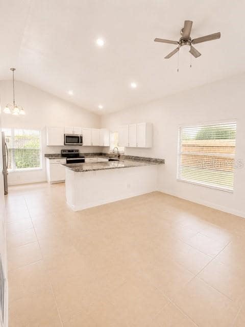property at 120 Sandpoint Ct