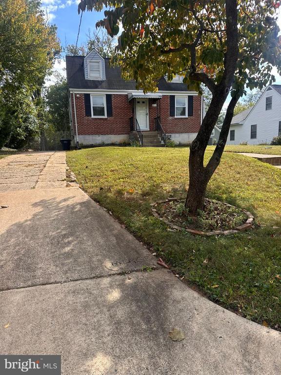 6659 Chestnut Ave in Falls Church, VA - Foto de edificio - Building Photo