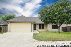 2168 Bentwood Dr in New Braunfels, TX - Building Photo