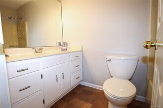 113 Kentucky Oaks St in Montgomery, AL - Foto de edificio - Building Photo