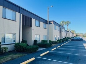 625 N Keene Rd in Clearwater, FL - Building Photo