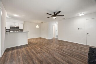 12507 Turtle Rock Rd in Austin, TX - Building Photo - Building Photo