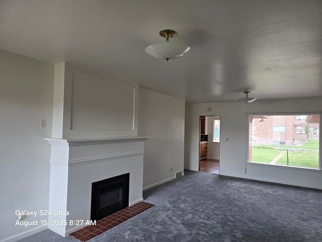 1634 King St, Unit Main House in Sidney, NE - Foto de edificio - Building Photo