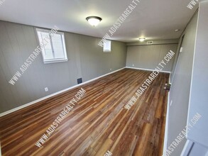 9338 Ballentine St in Overland Park, KS - Building Photo - Building Photo