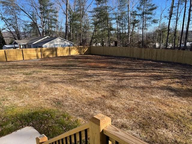 2512 Rolfe St in Hendersonville, NC - Building Photo - Building Photo