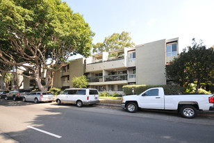 4900 Overland Ave Apartments