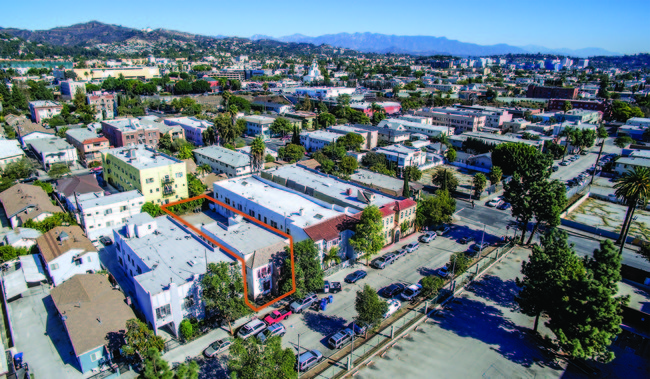 5617 Virginia Ave in Los Angeles, CA - Building Photo - Building Photo