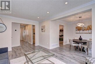 108 Sweeney Crescent in Cambridge, ON - Building Photo - Building Photo