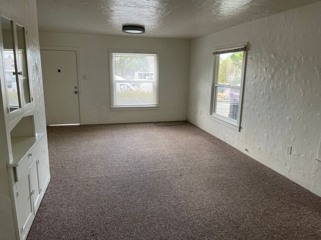 240 Sandercock St in San Luis Obispo, CA - Building Photo - Building Photo