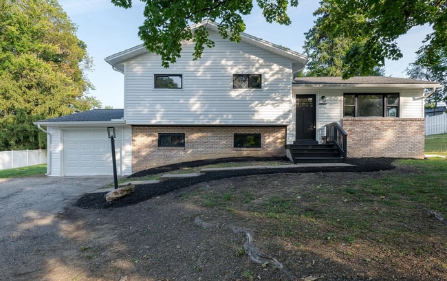 2175 Gale Dr in Harrisburg, PA - Building Photo - Building Photo