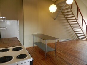 3309 Blake St, Unit 212 in Denver, CO - Building Photo - Building Photo