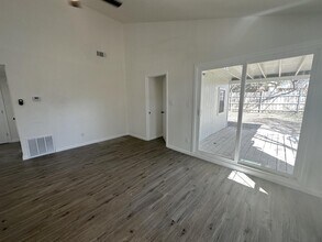 404 Justice Dr in Cedar Hill, TX - Building Photo - Building Photo