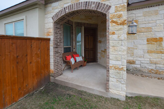127 Lightfoot Trail in Cedar Creek, TX - Building Photo - Building Photo