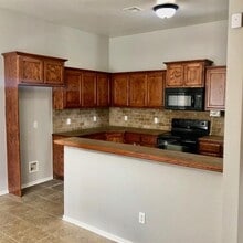 233 Spring Creek Rd in Oklahoma City, OK - Building Photo - Building Photo