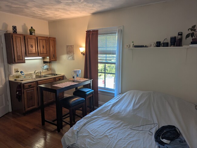 219 Washington St, Unit 3 in Winchester, MA - Building Photo - Building Photo