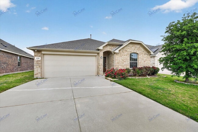 6128 Fall Creek Ln in Fort Worth, TX - Building Photo - Building Photo