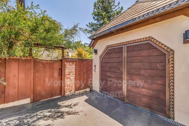 property at 3 Guadalupe St