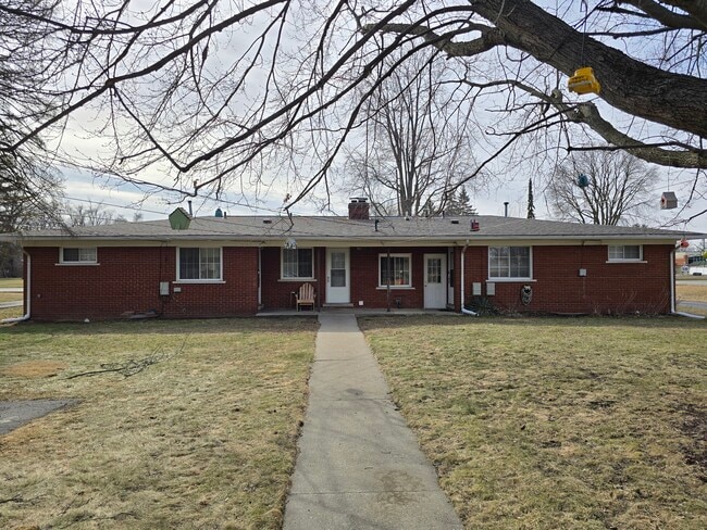 935 E Huron River Dr, Unit 935 in Belleville, MI - Building Photo - Building Photo