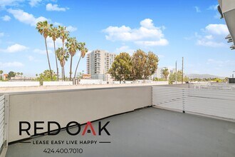 11405 Chandler Blvd in North Hollywood, CA - Building Photo - Building Photo