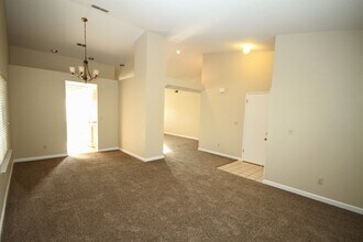 8016 Johannisberg Way in Sacramento, CA - Building Photo - Building Photo