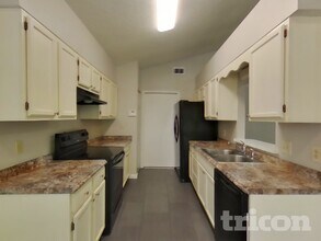 2346 Blossom Ridge Dr N in Jacksonville, FL - Building Photo - Building Photo