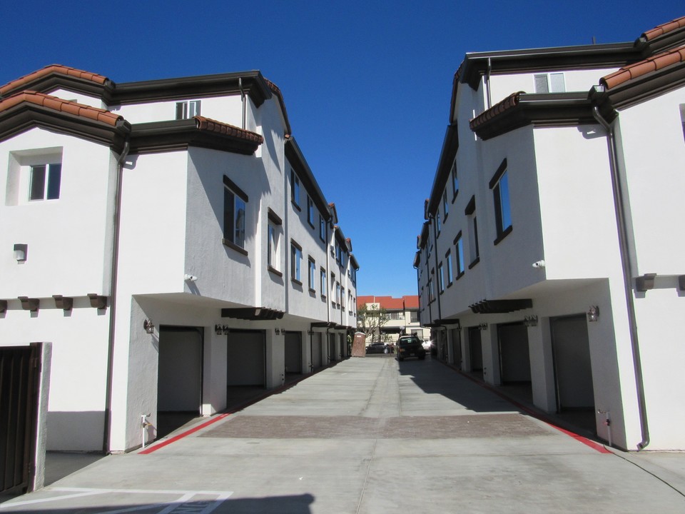 La Jolla Street Apartments in Placentia, CA - Foto de edificio