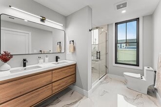 106 Moore St in Boston, MA - Building Photo - Building Photo