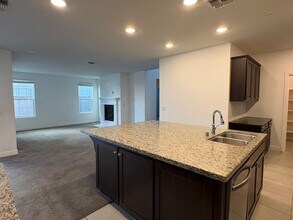 993 S Central Pkwy in Tracy, CA - Building Photo - Building Photo