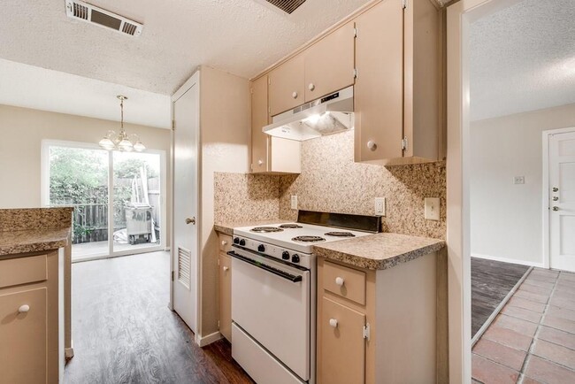 property at 2611 Ektom Dr