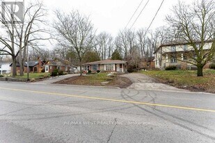 368 Fountain St S in Cambridge, ON - Building Photo