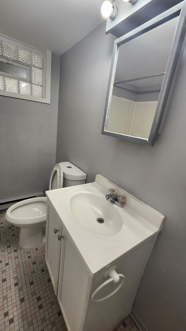 1814 Country Lane in Goshen, OH - Foto de edificio - Building Photo