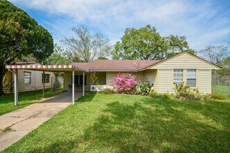 5515 Flamingo Dr in Houston, TX - Building Photo - Building Photo